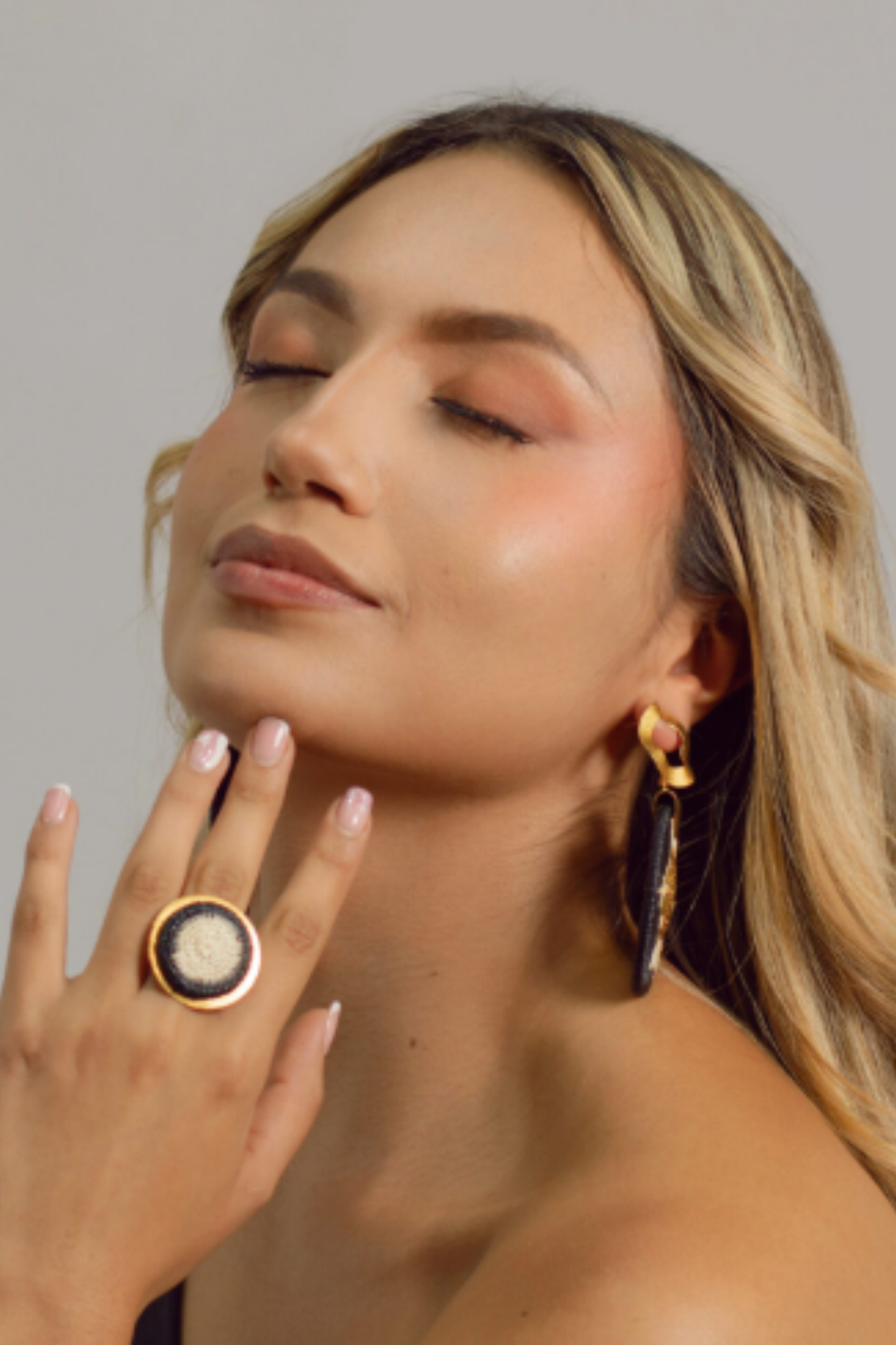 Anillo Gabriela- dichardi
